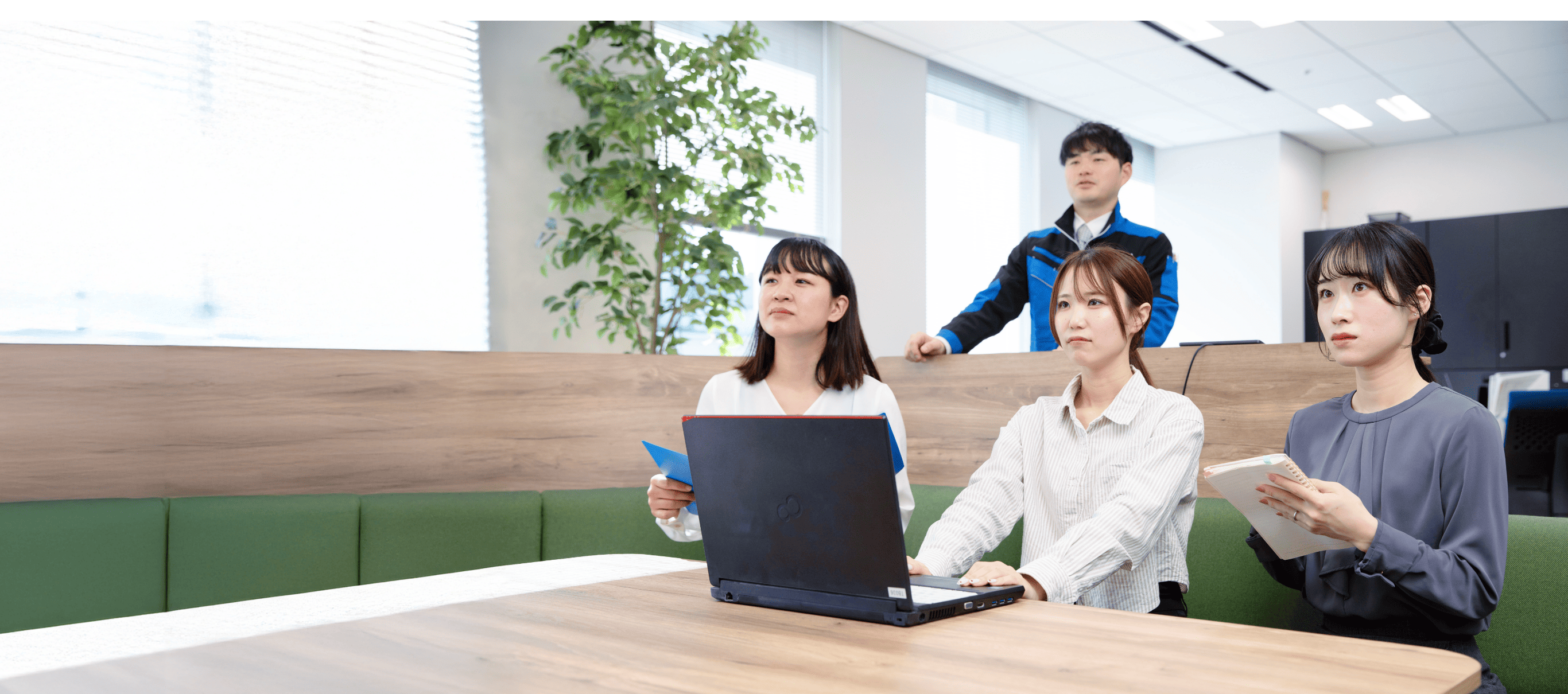 採用情報